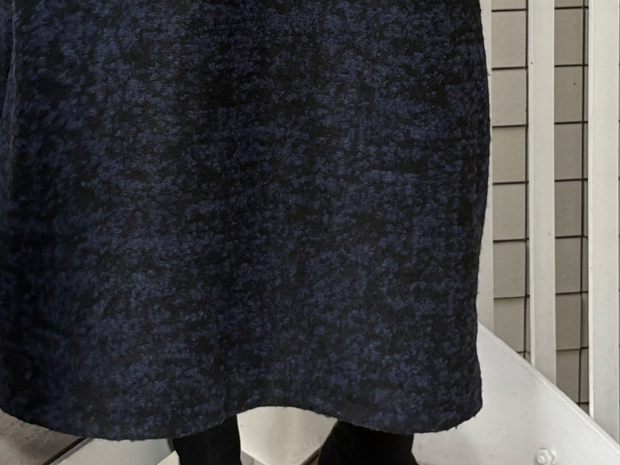 台形: knit jacquard navy x black
