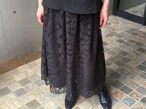 millon: black floral lace